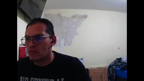 Snapshot of doblewyosk69g chatting on 10.21.25 doblewyosk69g online show from 10.21.25