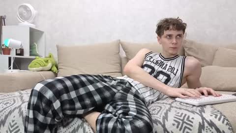 Snapshot of doedeeer chatting on 12.16.24 Alex online show from 12.16.24