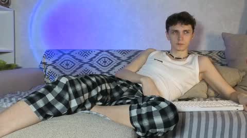 Snapshot of doedeeer chatting on 12.24.24 Alex online show from 12.24.24