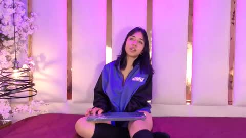 Snapshot of dojameow1 chatting on 11.20.25 Doja Meow online show from 11.20.25