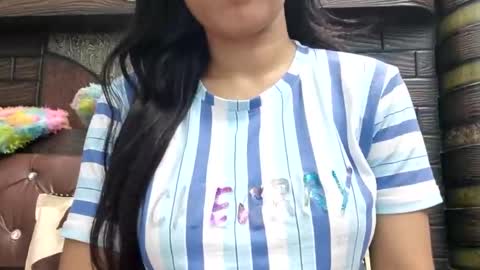 Snapshot of dollmeenu chatting on 09.10.25 dollmeenu online show from 09.10.25