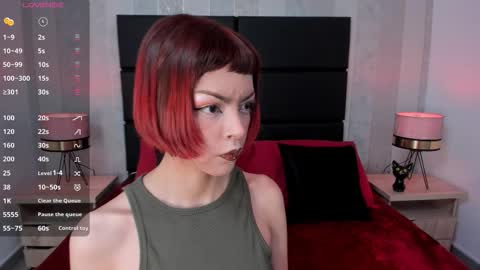 Snapshot of dolyconor chatting on 09.28.25 Dolly online show from 09.28.25