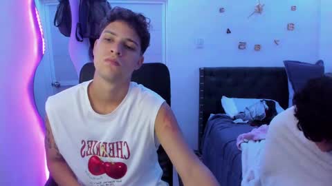 Snapshot of domi_master chatting on 01.04.25 MASTER online show from 01.04.25