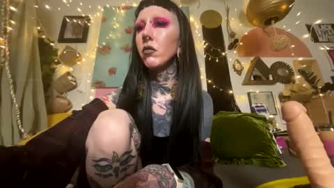 Snapshot of dominatrixmars chatting on 02.06.25 Dominatrix Esther Mars online show from 02.06.25