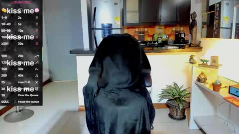 SANTI  independent model online show from 09.19.25