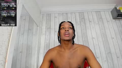 Snapshot of dominicsccott chatting on 02.17.25 Dominicscott online show from 02.17.25
