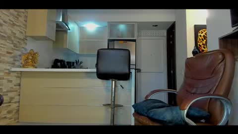 Only fans Ronnie col---InstaRonniecolleman  online show from 11.08.25