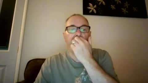 Snapshot of domjolly08 chatting on 10.12.25 David uk online show from 10.12.25