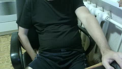 Snapshot of donalvafd chatting on 10.12.25 donalvafd online show from 10.12.25