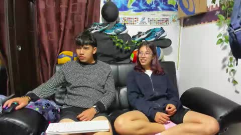 Snapshot of donuts_dd chatting on 09.30.25 Donuts DD online show from 09.30.25