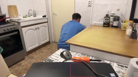 Snapshot of doriancretu95 chatting on 12.13.24 menu below online show from 12.13.24