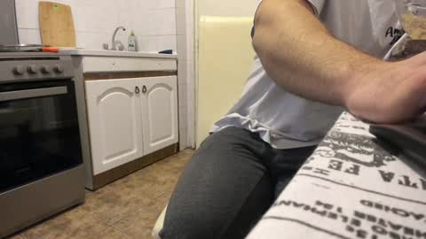 Snapshot of doriancretu95 chatting on 12.22.24 menu below online show from 12.22.24