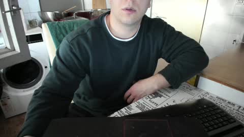 Snapshot of doriancretu95 chatting on 01.26.25 menu below online show from 01.26.25