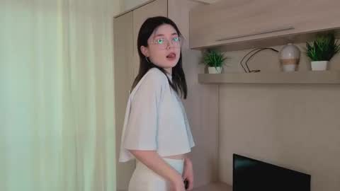 Snapshot of doris_lewis chatting on 11.16.25 Maria online show from 11.16.25