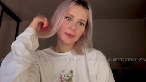 Snapshot of doublecuties chatting on 12.13.24 Lana Eva dont forget to give us a thumb up online show from 12.13.24