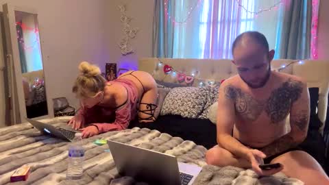 Snapshot of doublesuble chatting on 03.08.25 Chaz  Roxy Rain online show from 03.08.25