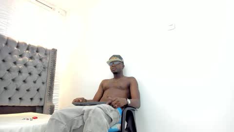 DOUGLAS online show from 09.22.25