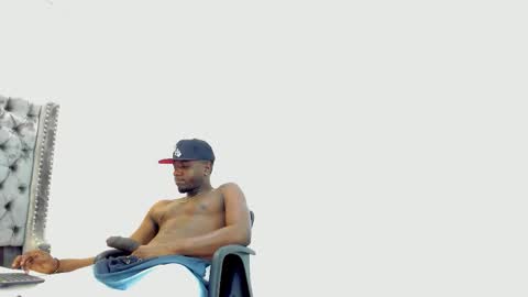 DOUGLAS online show from 09.23.25