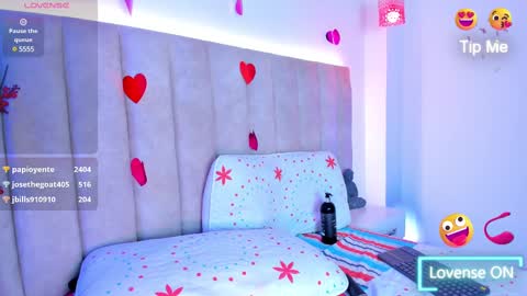 Snapshot of doyeeon chatting on 03.02.25 Doyeon online show from 03.02.25