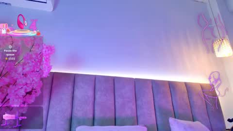 Snapshot of doyeeon chatting on 09.13.25 Doyeon online show from 09.13.25