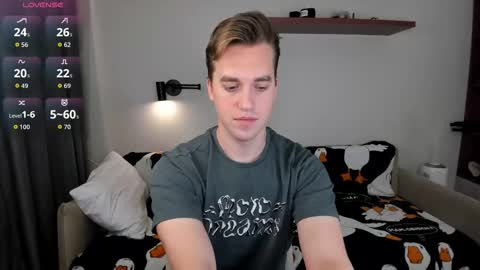 Snapshot of dr_your_dream chatting on 10.31.25 Mervin online show from 10.31.25