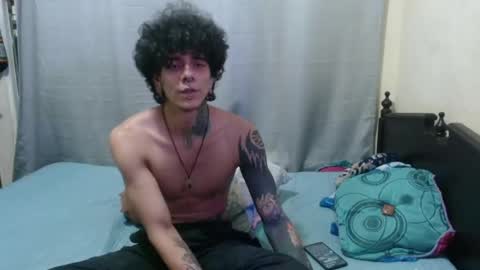 Snapshot of dragon666uwur chatting on 01.10.25 Dragon online show from 01.10.25