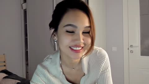 Snapshot of dragon_princesss chatting on 12.09.24 Airi online show from 12.09.24