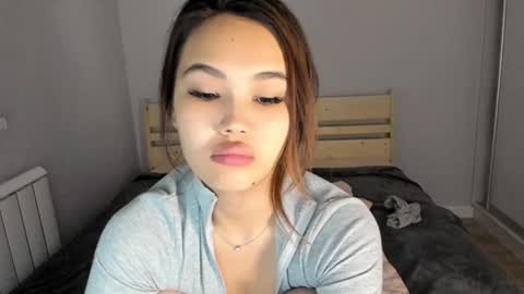 Airi online show from 12.10.24