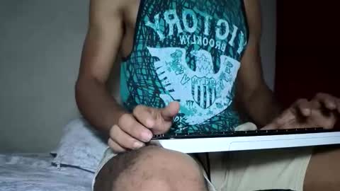 Snapshot of drakesonxx chatting on 09.17.25 Andrs  Independent Model online show from 09.17.25