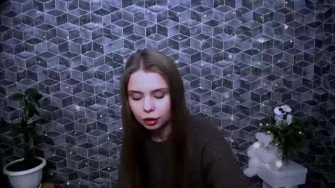 Mari online show from 11.17.25