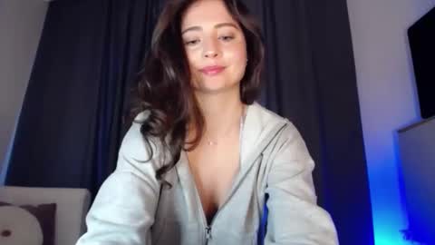 Snapshot of dream_nicole02 chatting on 12.13.24 Nicole online show from 12.13.24