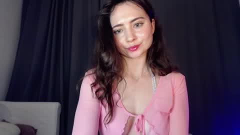 Snapshot of dream_nicole02 chatting on 01.18.25 Nicole online show from 01.18.25