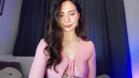 Snapshot of dream_nicole02 chatting on 02.25.25 Nicole online show from 02.25.25