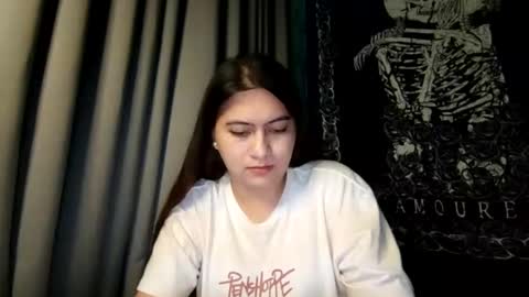 Snapshot of dreamycreamyst chatting on 01.24.25 dreamycreamyst online show from 01.24.25