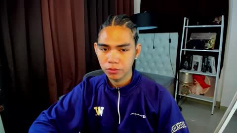 Snapshot of drixiboy chatting on 09.15.25 Drixiboyj online show from 09.15.25