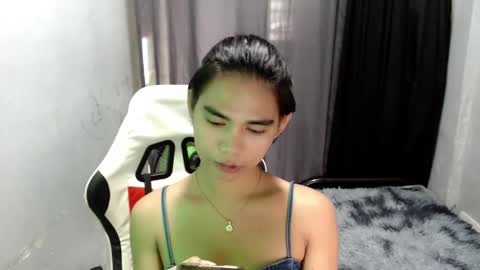 Snapshot of drixiboy chatting on 10.14.25 Drixiboyj online show from 10.14.25