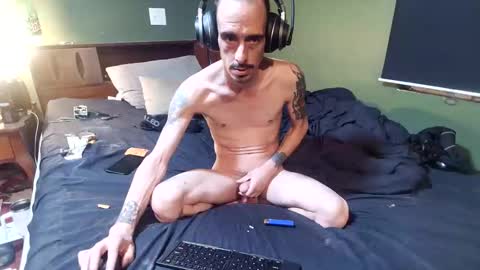 Snapshot of drkstar82 chatting on 10.28.25 Dark Star online show from 10.28.25