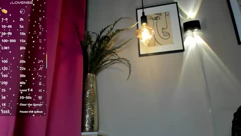 dulce__fiore07 online show from 11.16.25