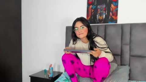 Snapshot of dulce_amg chatting on 02.11.25 Dulce amg online show from 02.11.25