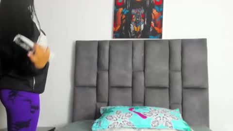 Snapshot of dulce_amg chatting on 02.15.25 Dulce amg online show from 02.15.25