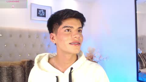 Dulcey online show from 09.22.25