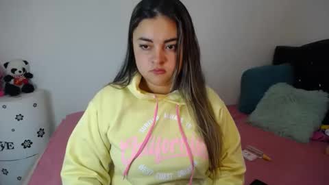 Snapshot of dumont_model chatting on 02.13.25 Nicole   online show from 02.13.25