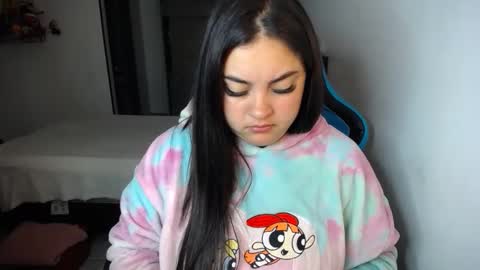 Snapshot of dumont_model chatting on 10.05.25 Nicole   online show from 10.05.25