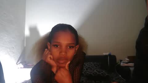 Snapshot of duochocolat chatting on 09.11.25 Flo  aiyah online show from 09.11.25
