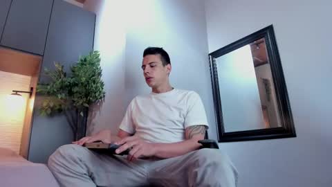 Dustin Sonne online show from 02.11.25