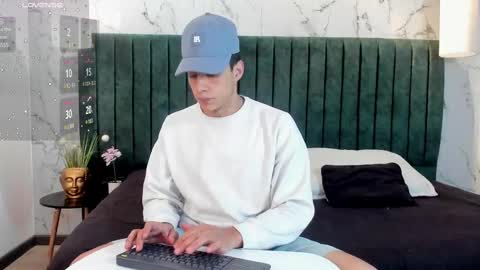 Dustin Sonne online show from 02.14.25