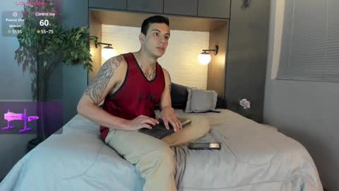 Dustin Sonne online show from 02.15.25