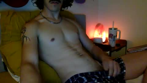 Snapshot of dylanluxe chatting on 09.22.25 Dylan Luxe online show from 09.22.25