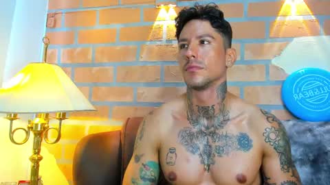 Snapshot of dylanstonne1 chatting on 02.20.25 D Y L A N online show from 02.20.25