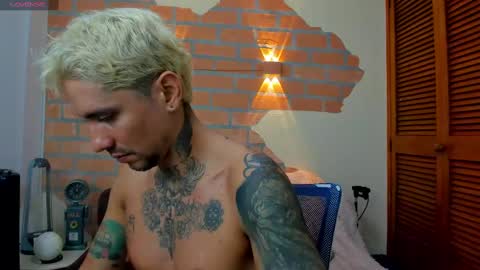 Snapshot of dylanstonne1 chatting on 09.20.25 D Y L A N online show from 09.20.25